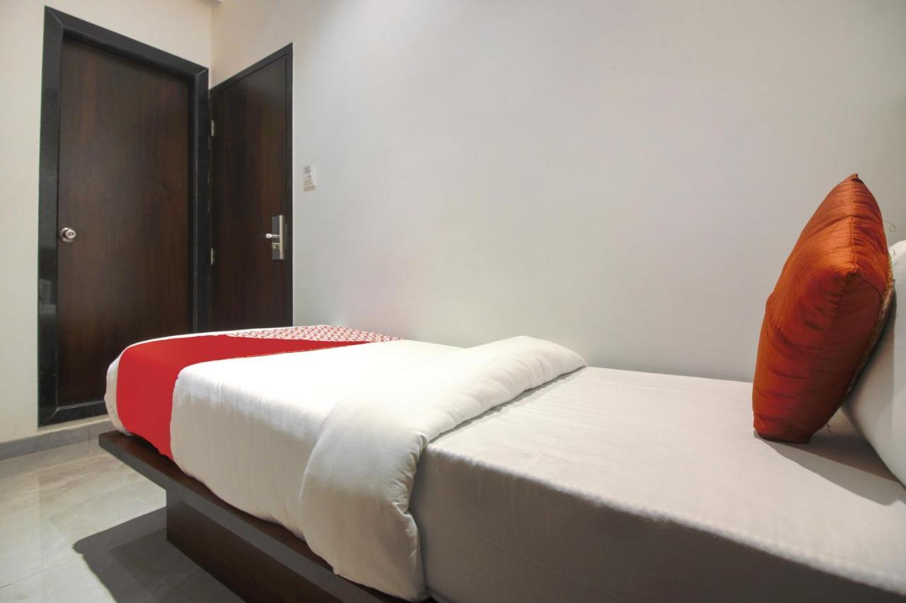Hotel Flora Suites Mumbai Exterior foto