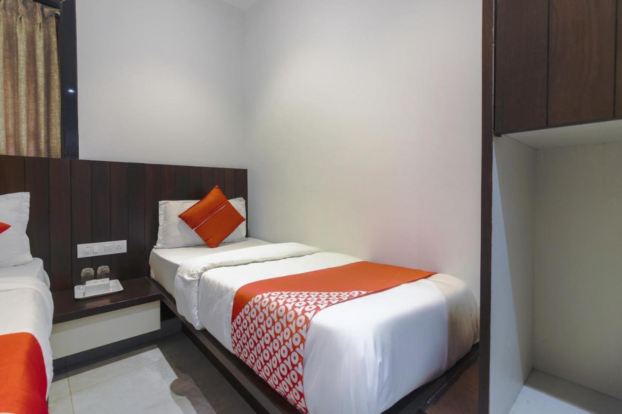 Hotel Flora Suites Mumbai Exterior foto